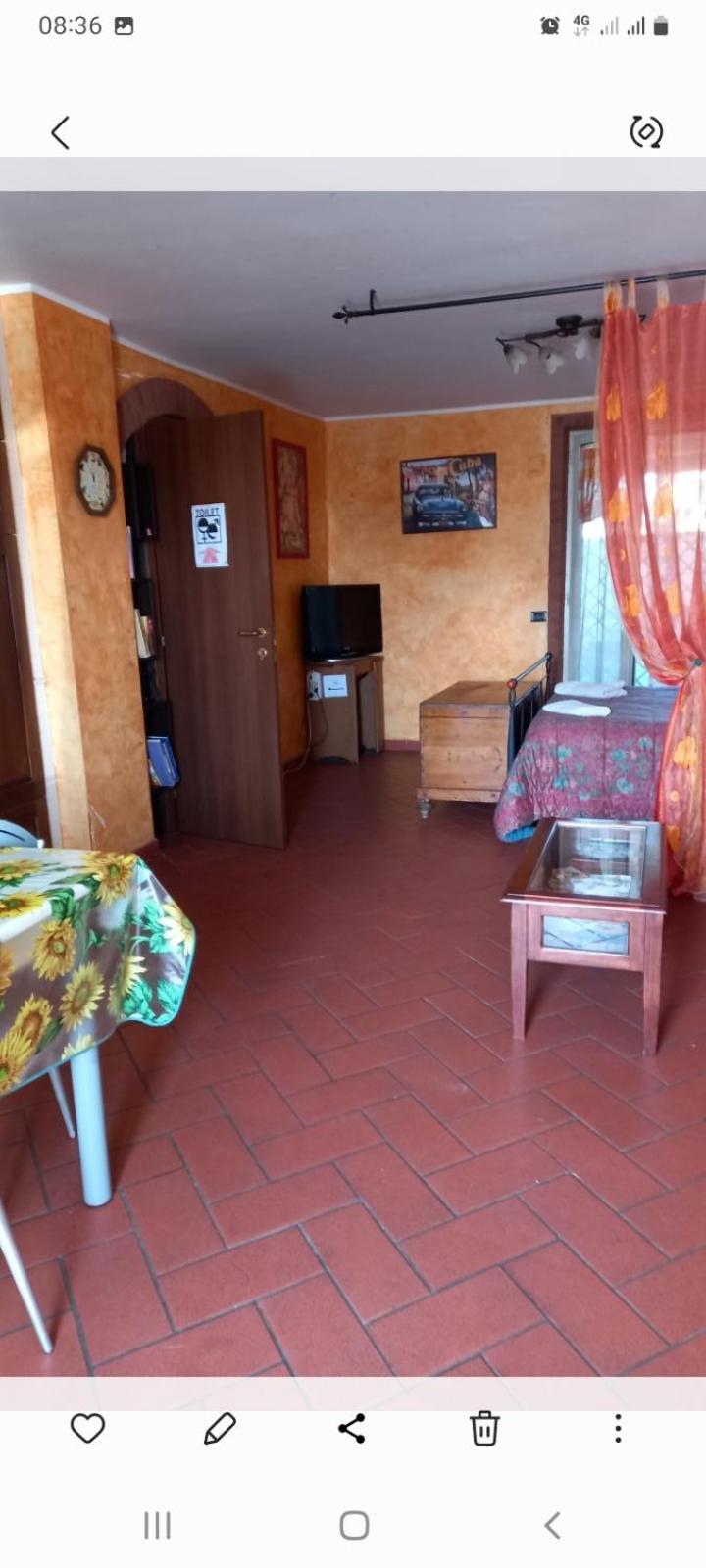 A Santy'S House 1Piano-No Lift-Shuttle A Pagamento-Raggiungibile A Piedi Aeroporto-Fermata Bus Fiera Di Roma A 3 Minuti-Air Condiz Ed Extra Bed For A Fee A Pagamento Apartman Fiumicino Kültér fotó